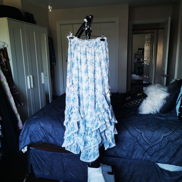 Romantic Skirt - Picture 4 of 7